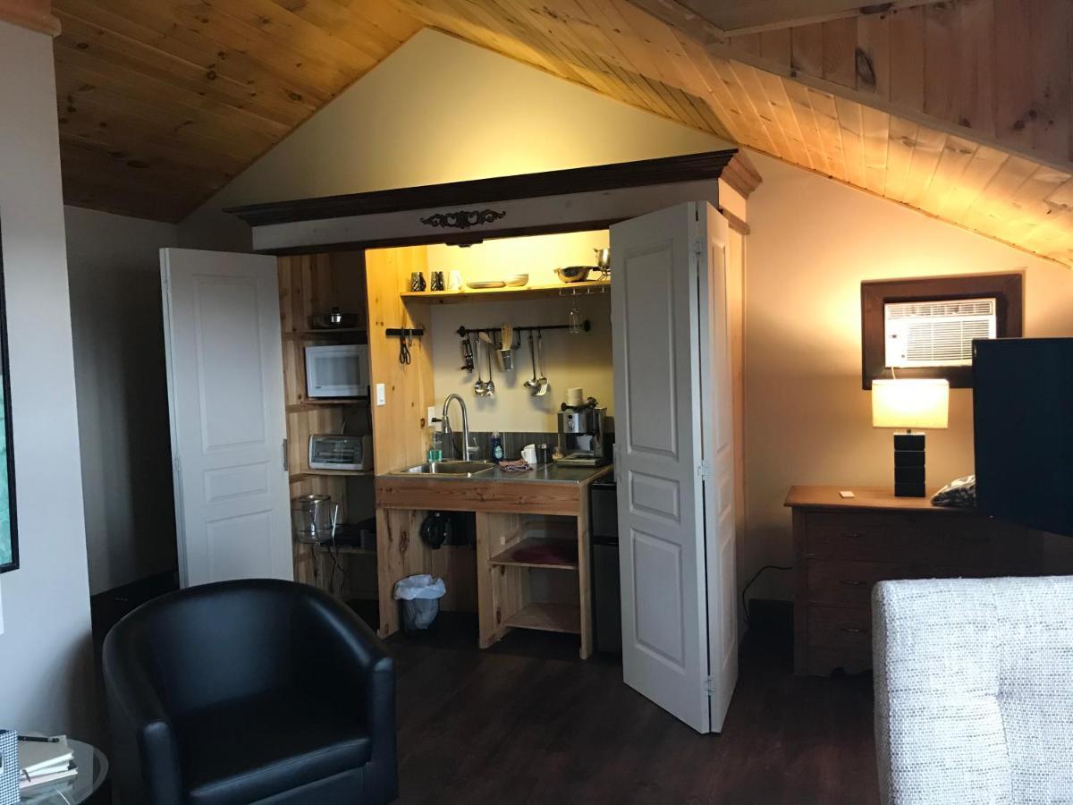 Domaine De La Baie, Les Suites Shawinigan Eksteriør billede
