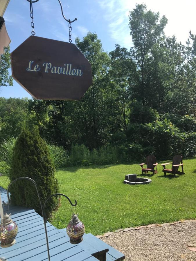 Domaine De La Baie, Les Suites Shawinigan Eksteriør billede