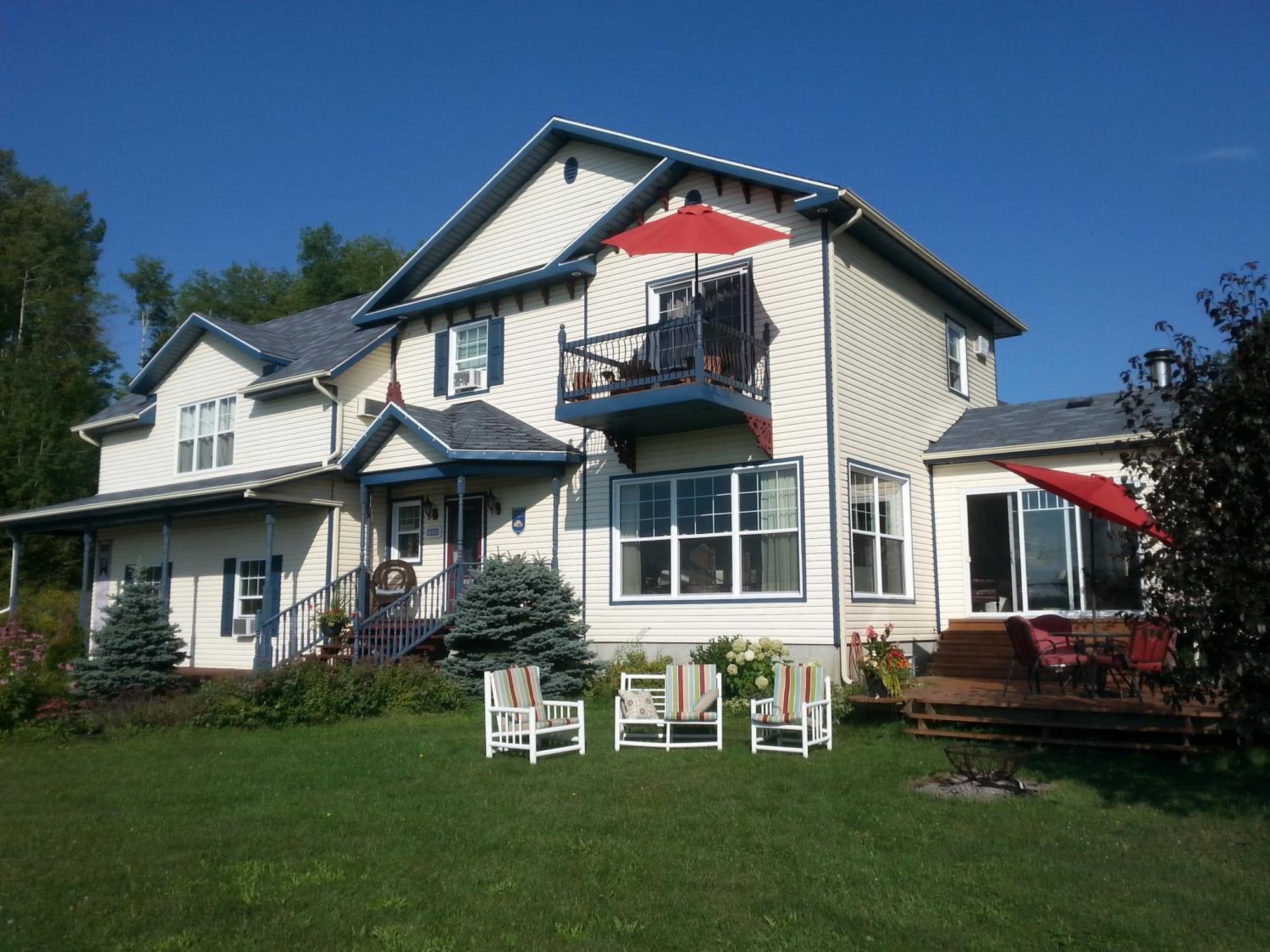 Domaine De La Baie, Les Suites Shawinigan Eksteriør billede