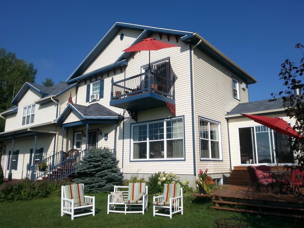 Domaine De La Baie, Les Suites Shawinigan Eksteriør billede
